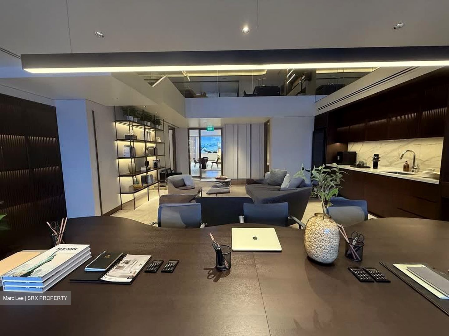 Wisma Atria (D9), Office #542892901